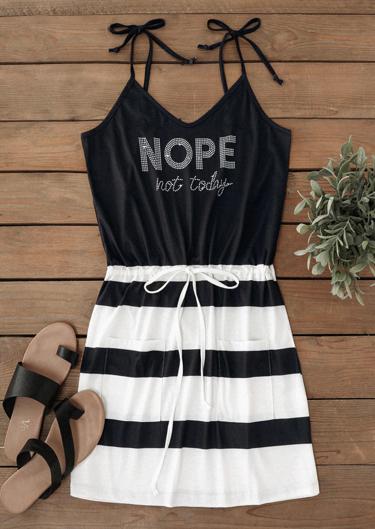 Mini Dresses Nope Not Today Striped Pocket Drawstring Mini Dress in Multicolor. Size: L
Mini Dresses Nope Not Today Striped Pocket Drawstring Mini Dress in Multicolor. Size: L