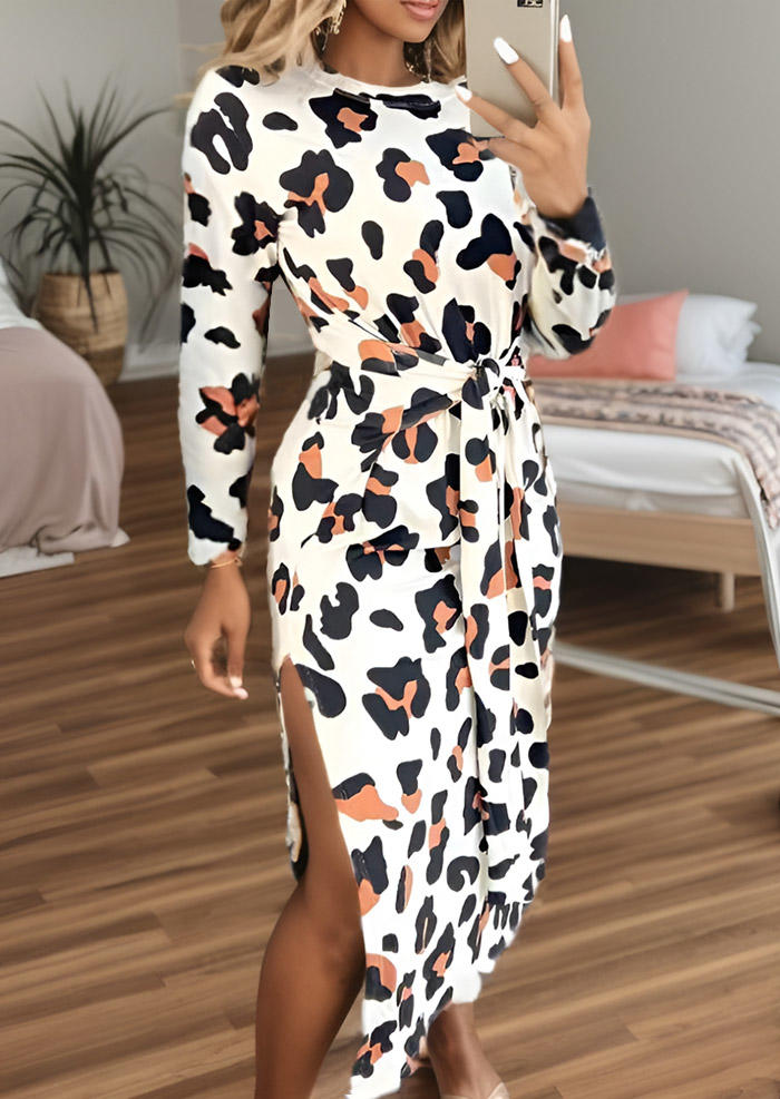 Maxi Dresses Leopard Slit Tie Long Sleeve Maxi Dress in Multicolor. Size: L,M,,XL
Maxi Dresses Leopard Slit Tie Long Sleeve Maxi Dress in Multicolor. Size: L,M,,XL