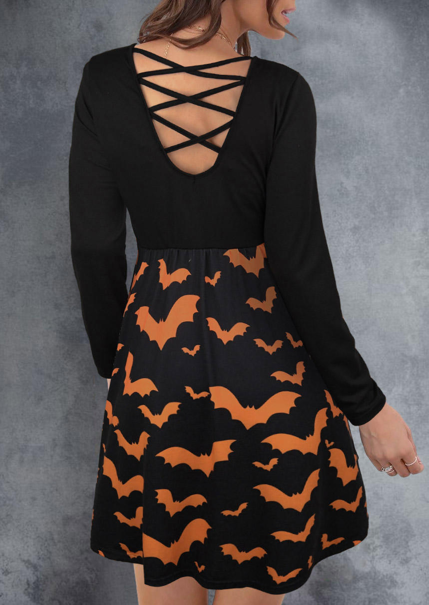 Mini Dresses Halloween Bat Button Criss-Cross Ruffled Mini Dress in Black. Size: L,M
Mini Dresses Halloween Bat Button Criss-Cross Ruffled Mini Dress in Black. Size: L,M