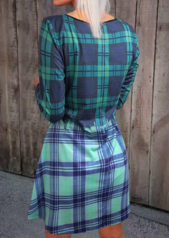 Mini Dresses Plaid Hollow Out Chain Long Sleeve Mini Dress in Multicolor. Size: L,M,,XL
Mini Dresses Plaid Hollow Out Chain Long Sleeve Mini Dress in Multicolor. Size: L,M,,XL