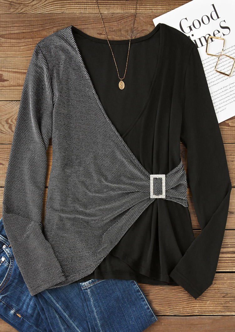 Blouses Color Block Glitter Rhinestone Buckle V-Neck Blouse in Multicolor. Size: L,M,,XL
Blouses Color Block Glitter Rhinestone Buckle V-Neck Blouse in Multicolor. Size: L,M,,XL