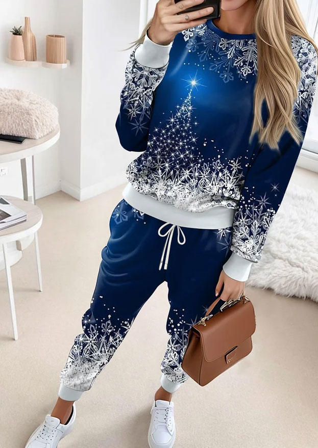 Sleepwear Christmas Snowflake Blouse And Pants Pajamas Set in Multicolor. Size: L,M,,XL
Sleepwear Christmas Snowflake Blouse And Pants Pajamas Set in Multicolor. Size: L,M,,XL