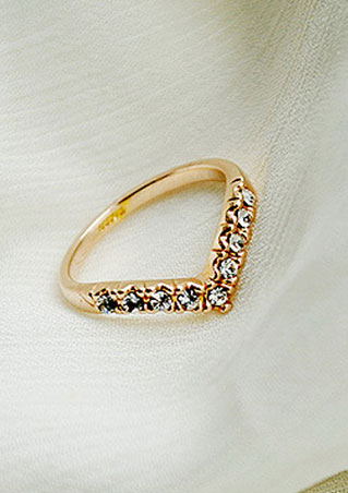 

V Shaped Rhinestone Crystal Ring, Gold;silver, 49685