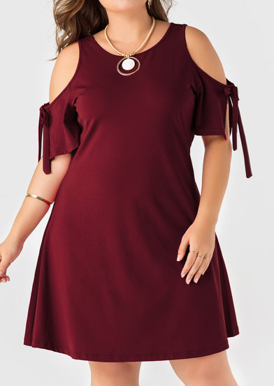 

Plus Size Solid Cold Shoulder Casual Dress without Necklace, Black;burgundy, 402070