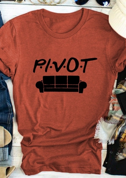 

Tees T-shirts Friends Pivot O-Neck Short Sleeve T-Shirt Tee in Brick Red. Size