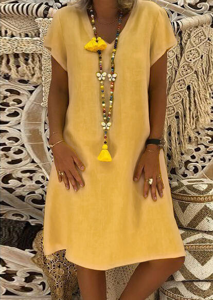 

Mini Dresses V-Neck Short Sleeve Mini Dress without Necklace in Khaki. Size