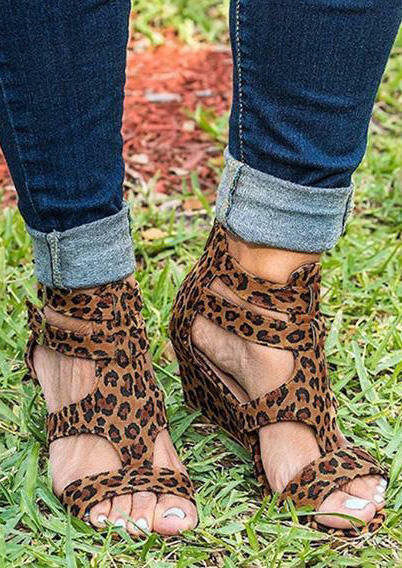 

Leopard Printed Buckle Strap Sandals, Black;leopard, 440916