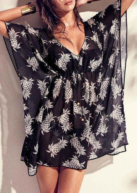

Cover Ups Pineapple Tie Cover Up in Black. Size