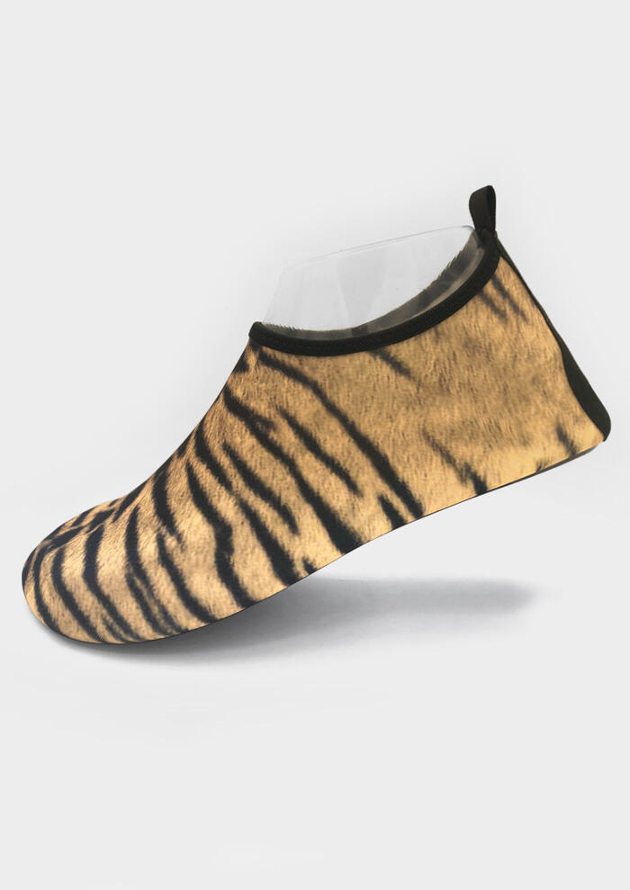 

Sneakers Tiger Skin Printed Barefoot Quick-Dry Beach Sneakers - Yellow. Size: ,38
