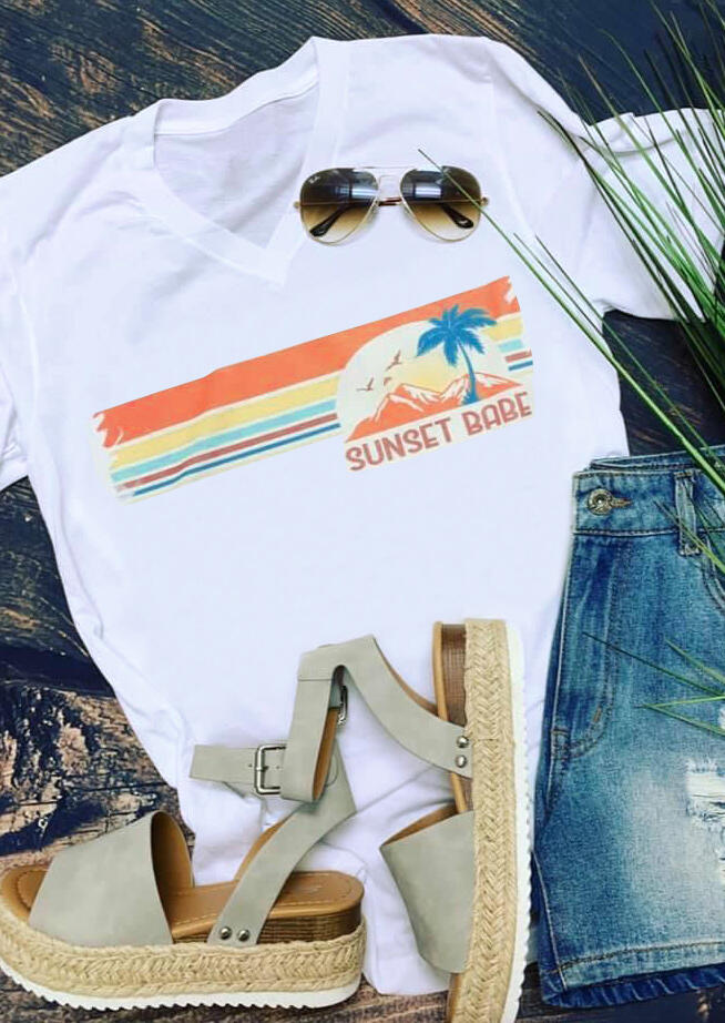 

Sunset Babe V-Neck T-Shirt Tee - White, 446025