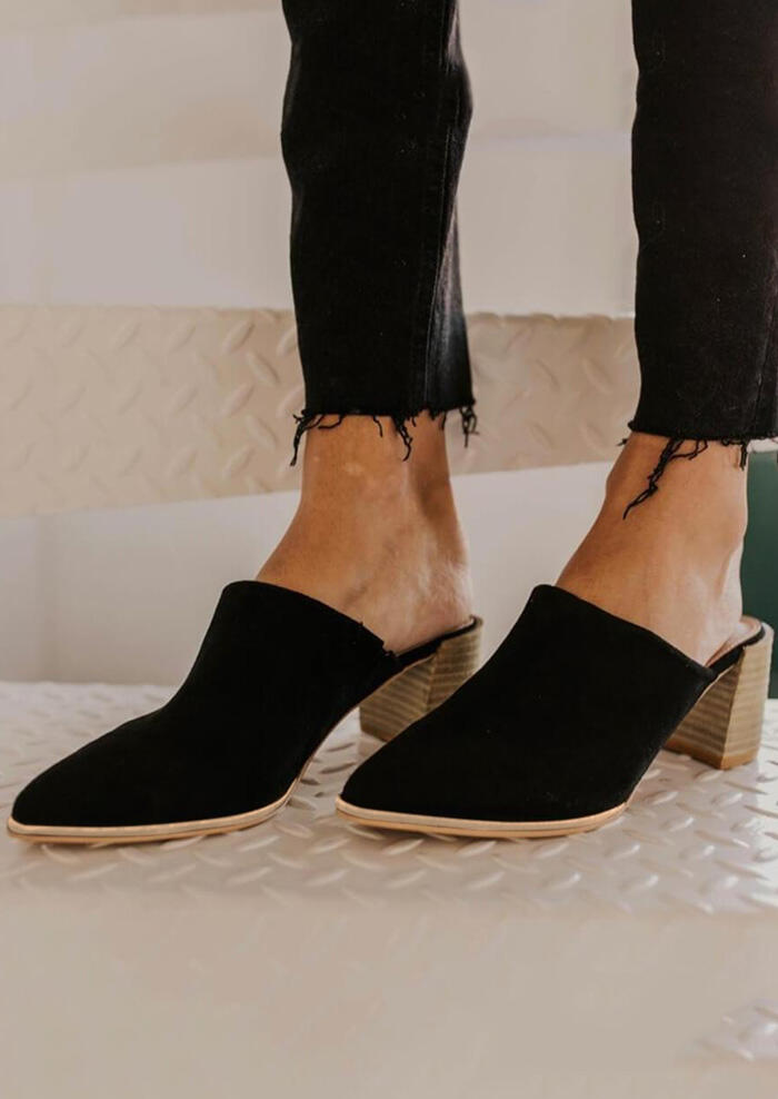

Sandals Solid Pointed Toe Heeled Sandals - Black. Size
