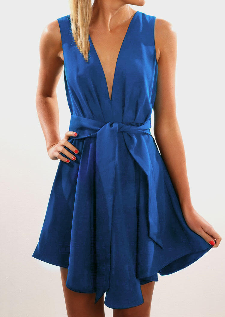 

Mini Dresses Solid Ruffled V-Neck Tie Mini Dress - Royal Blue. Size: ,M,XL