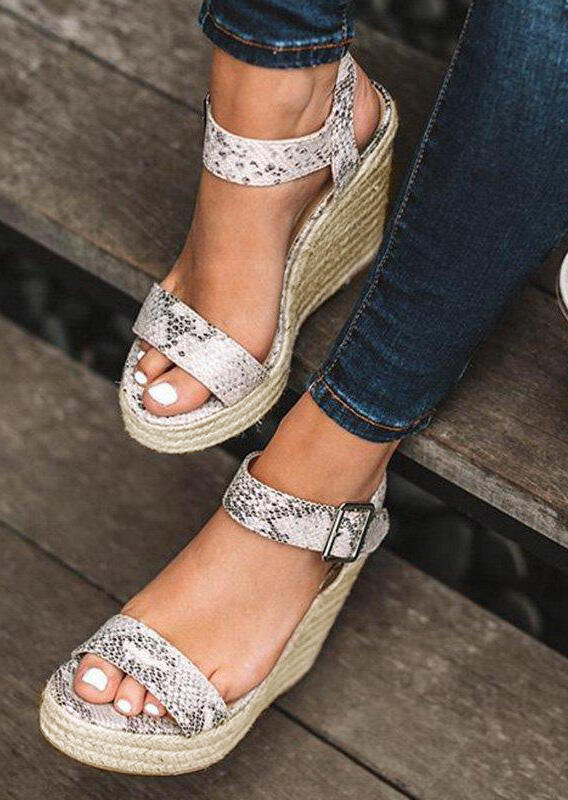 

Sandals Snake Skin Buckle Strap Wedge Sandals - Multi. Size