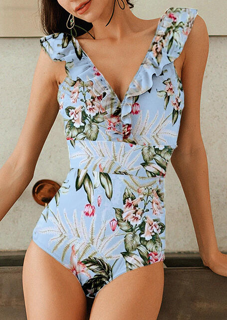 

One-Pieces Printed Ruffled V-Neck One-Piece Swimsuit - Light Blue. Size, Lightblue