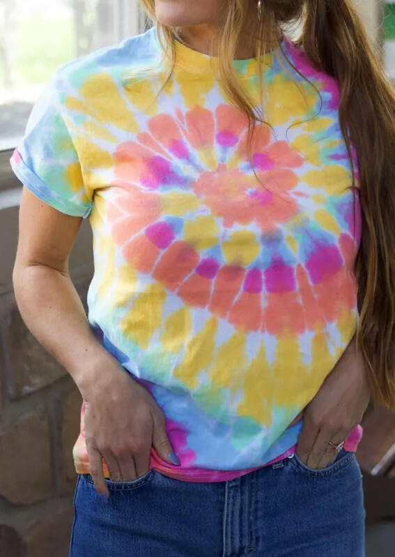 

Tees T-shirts Spiral Tie Dye T-Shirt Tee - Multicolor. Size