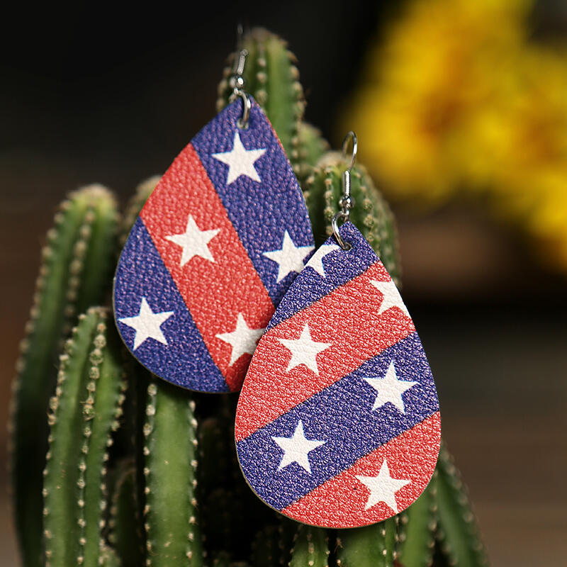 

Striped Pentagram American Flag Earrings, 451063, #1