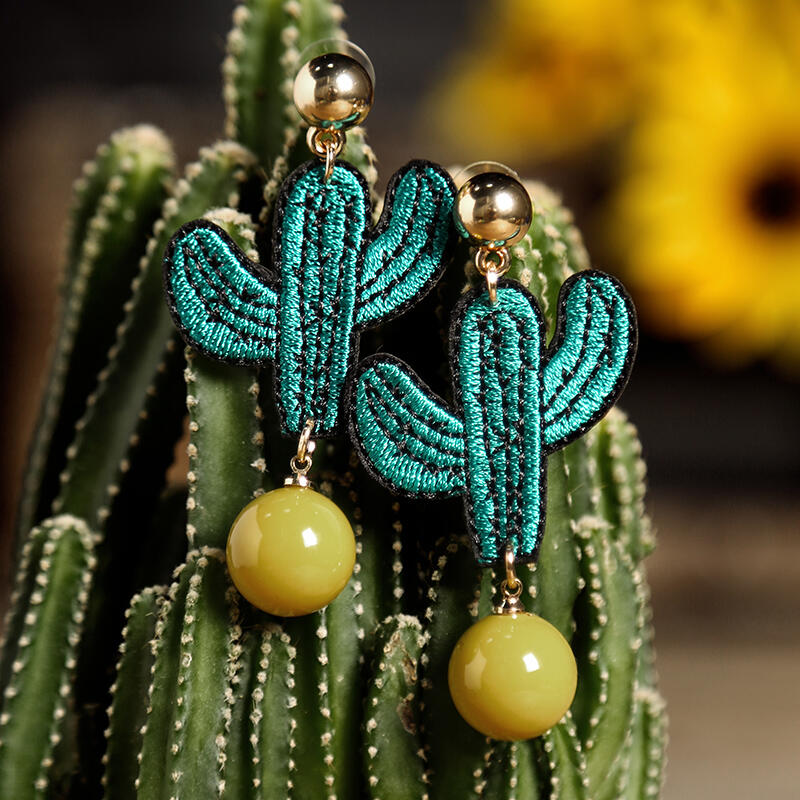 

Beads Embroidery Cactus Earrings, Green, 452782