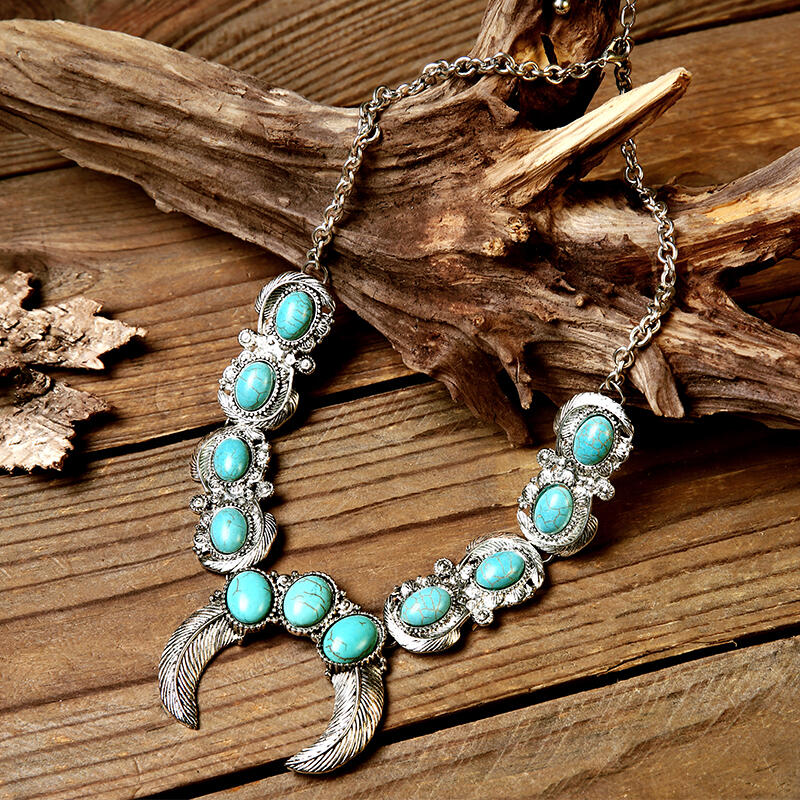 

Necklaces Turquoise Horn Maxi Necklace. Size, Blue