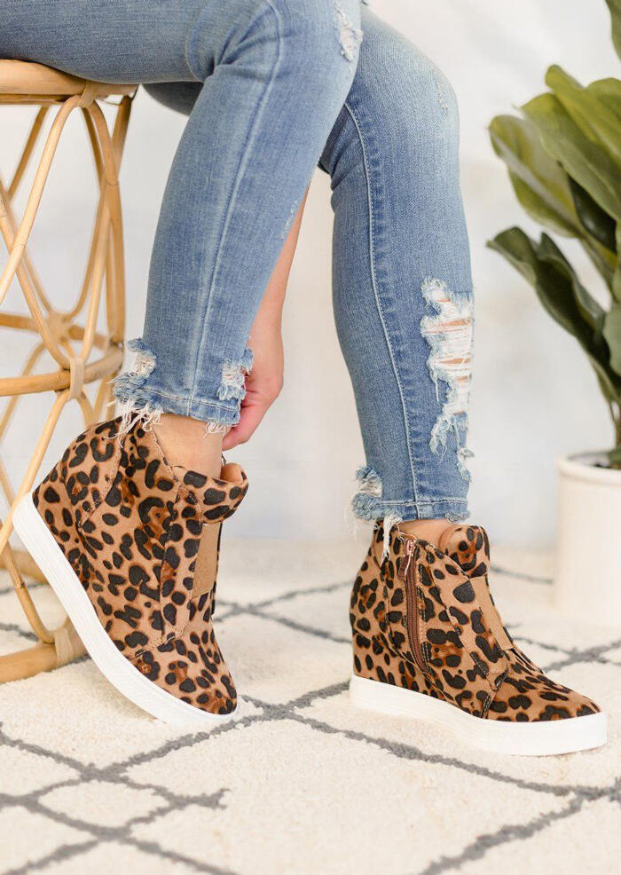 

Leopard Printed Zipper Wedge Sneakers, 453505