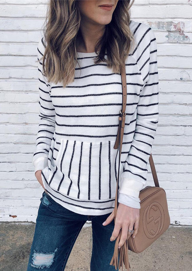 

Blouses Striped O-Neck Kangaroo Pocket Blouse - White. Size: S,,XL