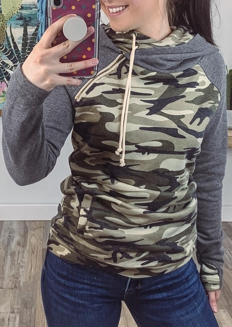 

Hoodies & Sweatshirts Camouflage Printed Splicing Drawstring Hoodie. Size: S,M,,XL