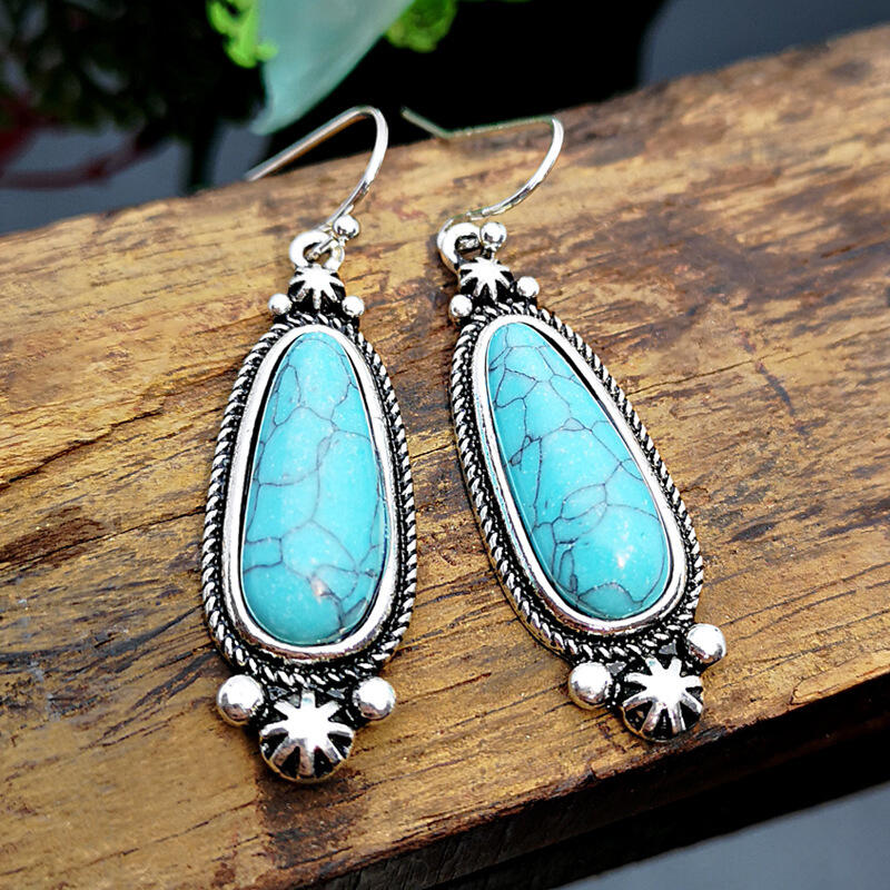 

Drop-Shaped Turquoise Vintage Earrings, Green, 455611