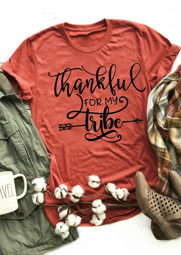 

T-shirts Tees Thankful For My Tribe T-Shirt Tee - Brick Red in Red. Size: 2XL,3XL