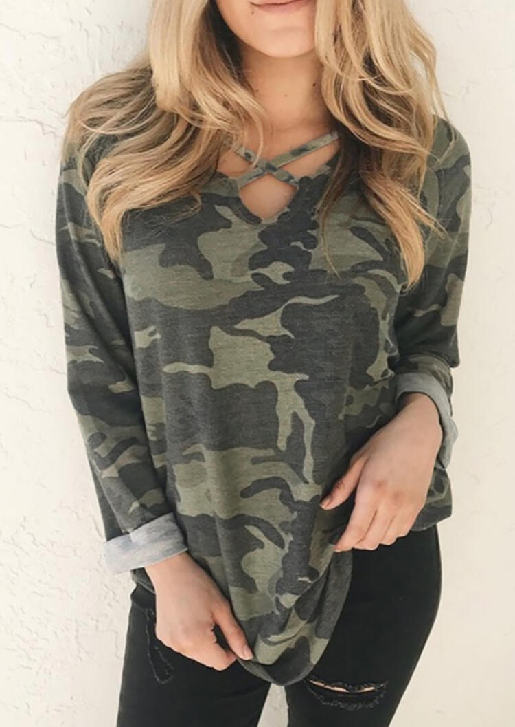 

Blouses Camouflage Printed Criss-Cross Blouse - Green. Size: ,M