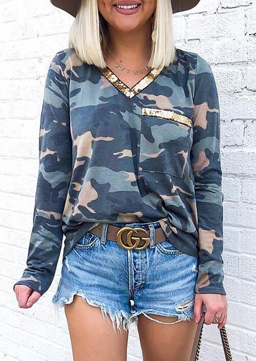 

Blouses Camouflage Printed Sequined Splicing Blouse without Necklace. Size: ,XL