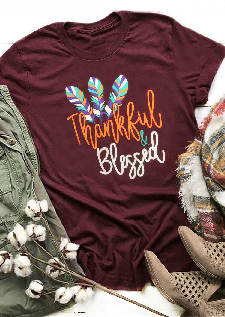 

Tees T-shirts Feather Thankful And Blessed T-Shirt Tee - Burgundy. Size: ,M