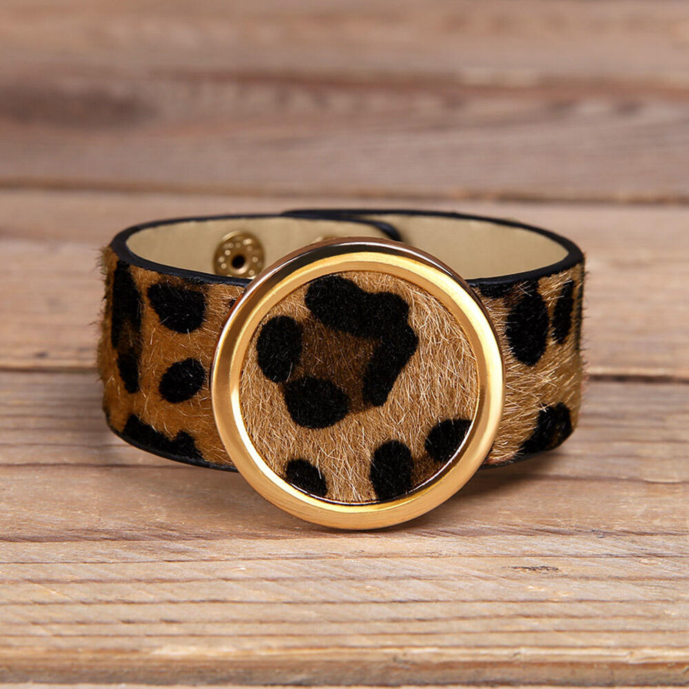 

Bracelet Leopard Printed Faux Fur PU Leather Bracelet. Size, Lightcoffee