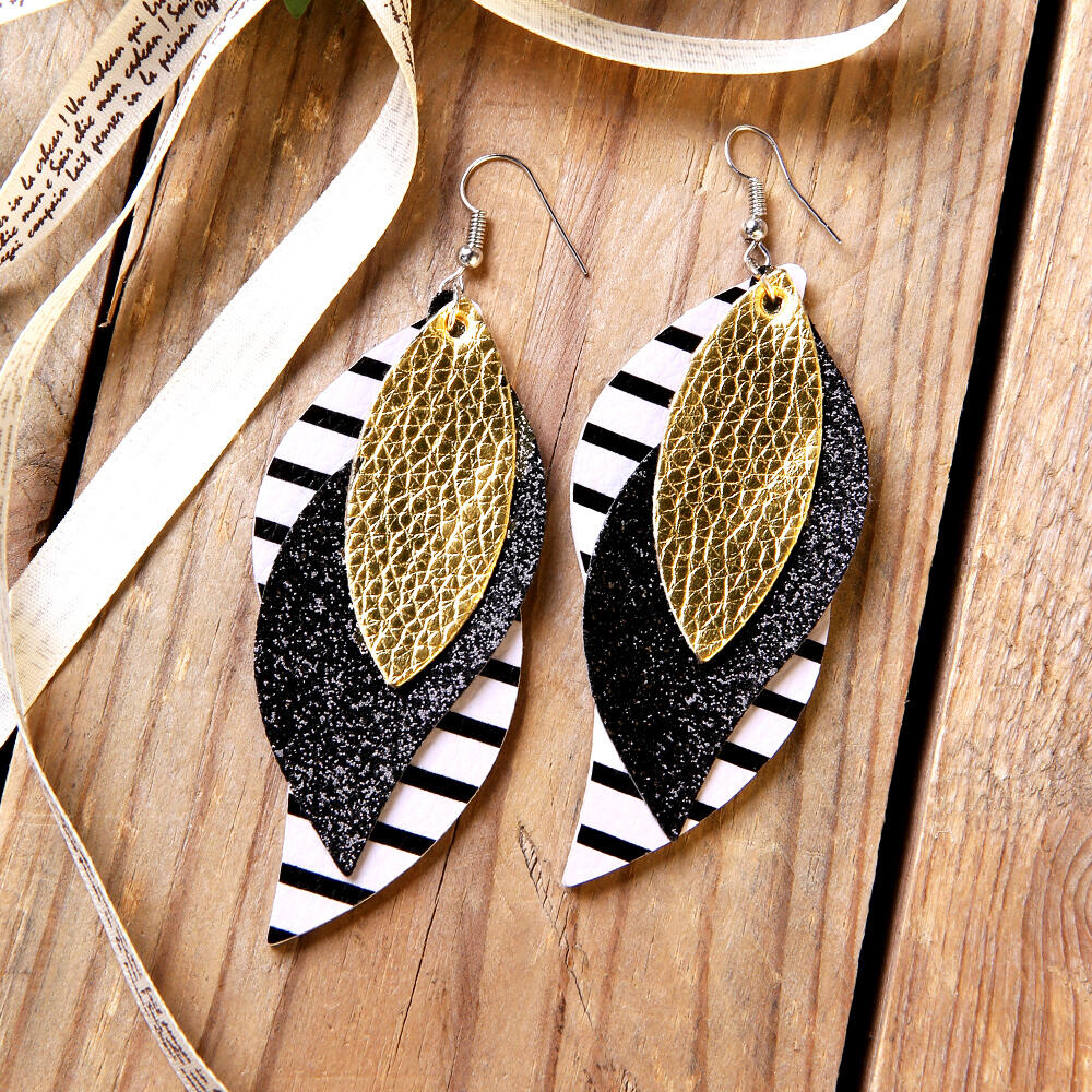 

Three-Layered Sequined Striped Leaf Earrings, Multicolor, 457622