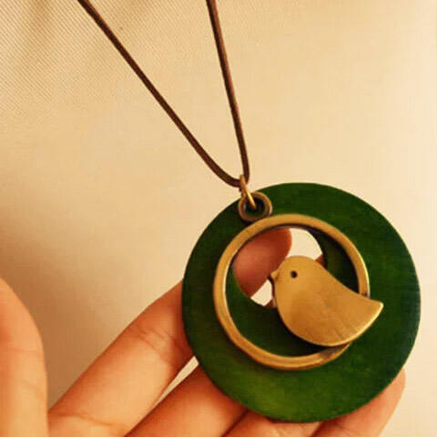 

Necklaces Vintage Handmade Wooden Bird Sweater Necklace. Size, Dark green