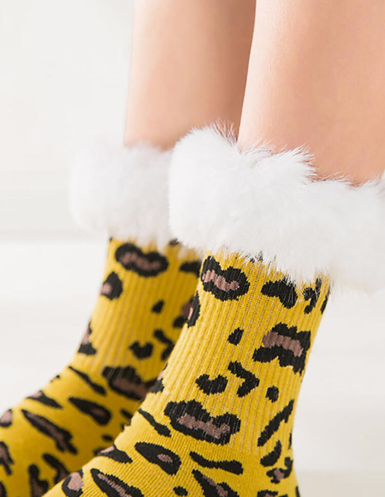 

Socks Leopard Printed Faux Fur Warm Socks. Size, Yellow