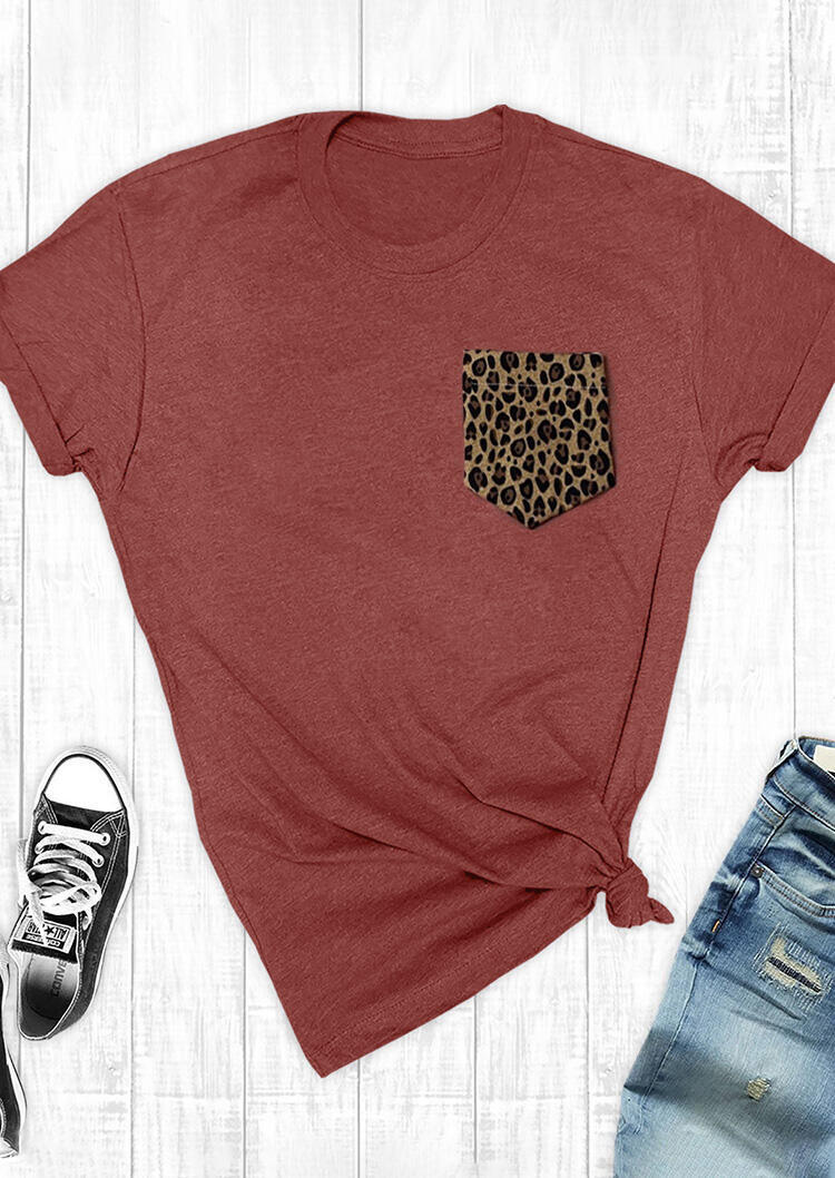 

T-shirts Tees Leopard Printed Splicing Pocket T-Shirt Tee in Brick Red. Size: ,M,L,XL