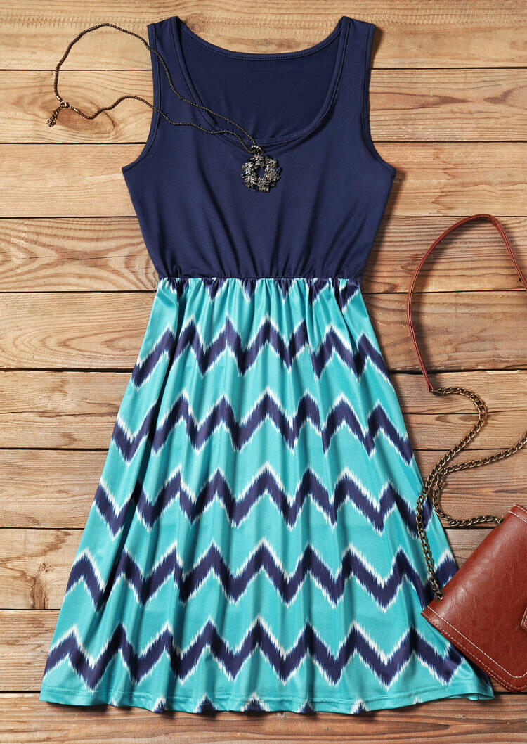 

Mini Dresses Zigzag Printed Fashion Mini Dress in Navy Blue. Size