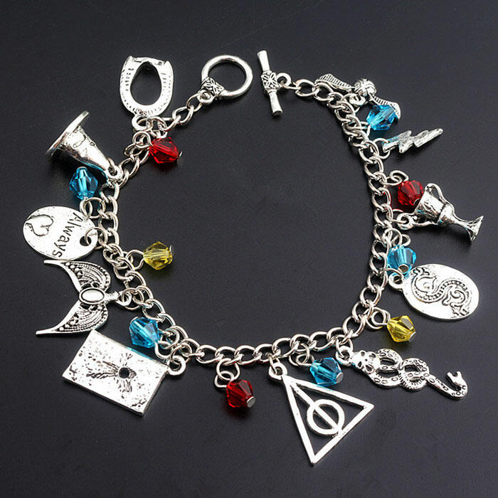 

Bracelet Geometric Angel Wing Beading Charm Bracelet. Size, Silver