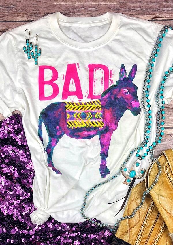 

Bad Horses O-Neck Short Sleeve T-Shirt Tee. in White. Size