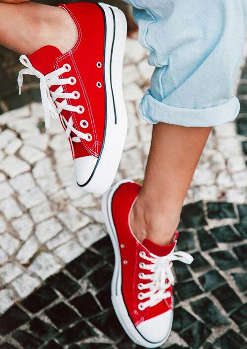 

Lace Up Round Toe Flat Sneakers - Red, 462199