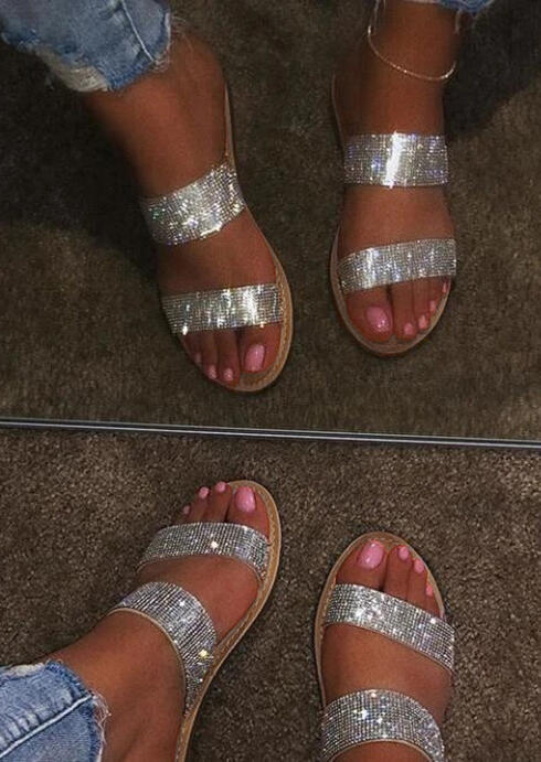 

Slippers Fashion Rhinestone Flat Slippers in Silver. Size