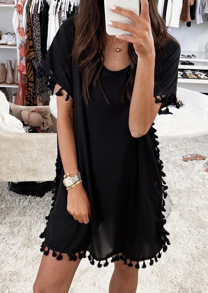 

Cover Ups Tassel Cover Up without Necklace - Black. Size