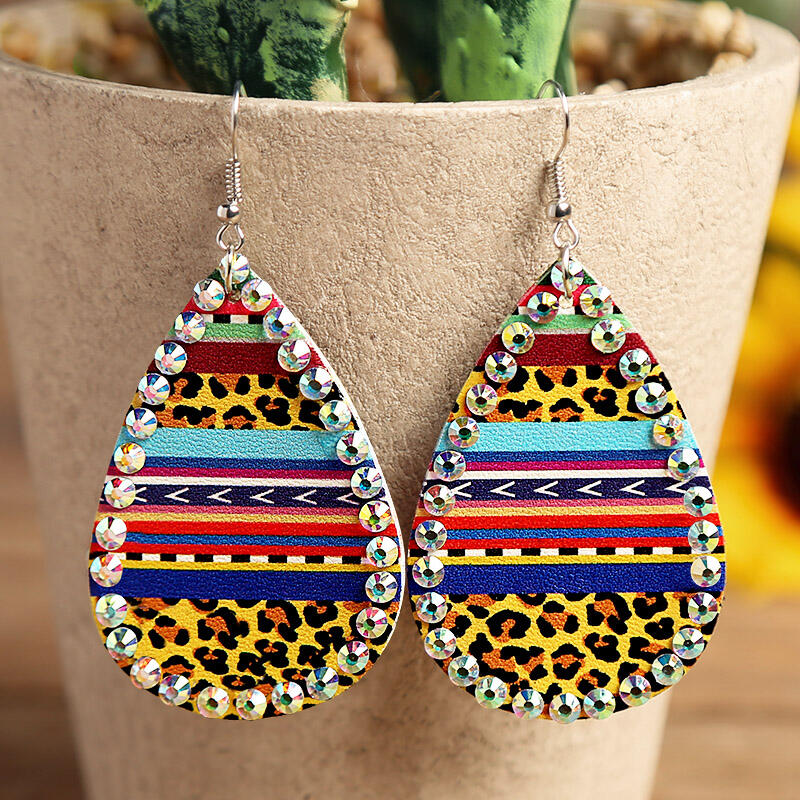 

Leopard Printed Rhinestone PU Leather Earrings, 468522