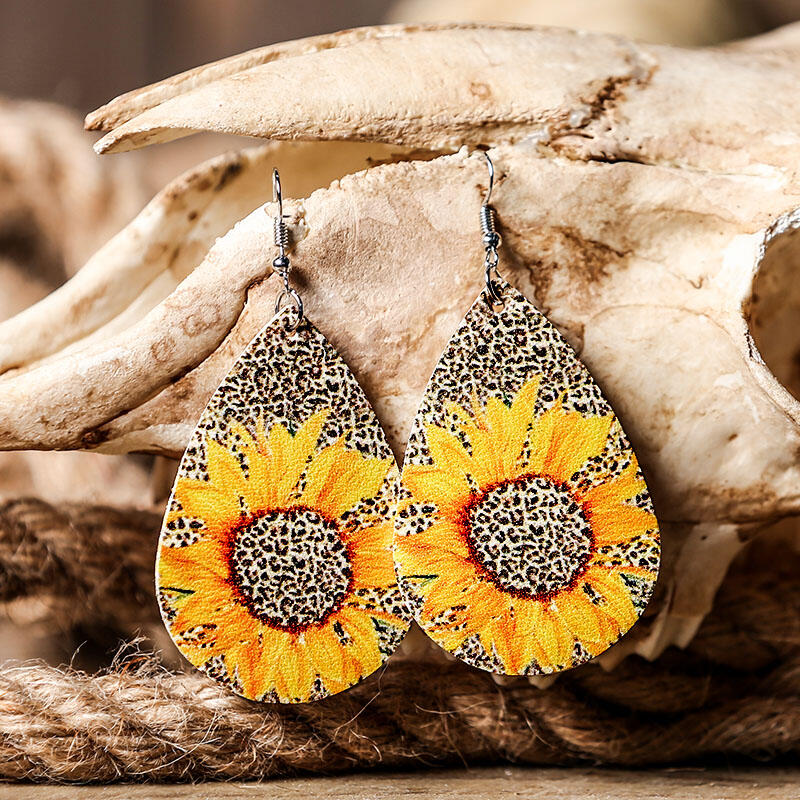 

Sunflower Leopard Leather Earrings, White;leopard, 469117