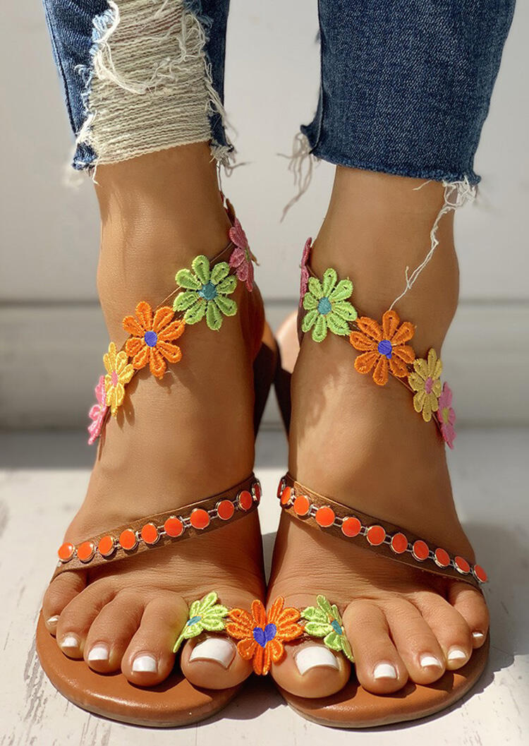 

Sunflower Round Toe Flat Sandals, Multi, 469619