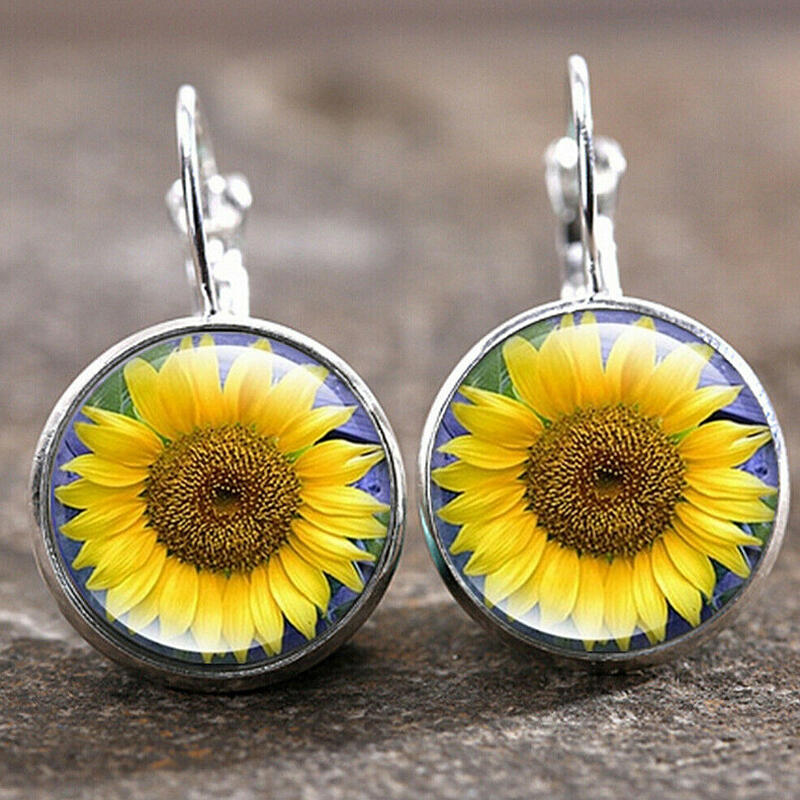 

Earrings Fashion Sunflower Round Earrings in Silver. Size