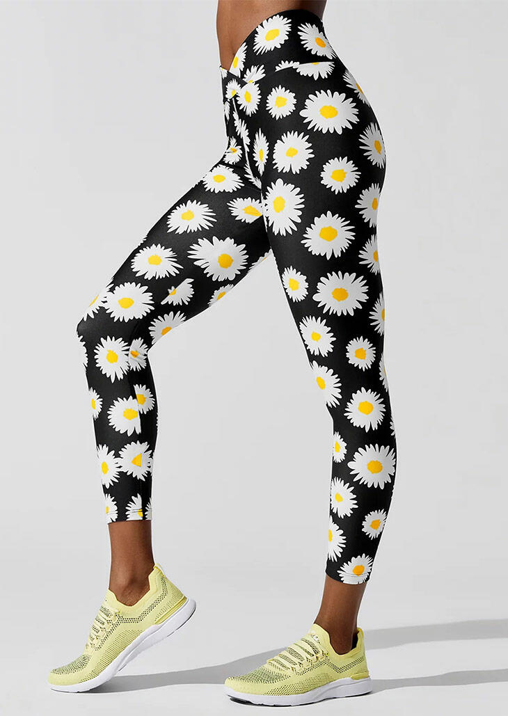 

Activewear Daisy Yoga Fitness Activewear Leggings in Black. Size