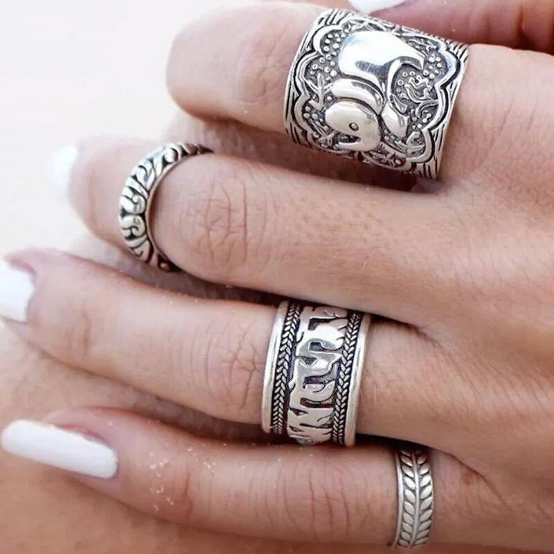 

Rings 4Pcs Vintage Carved Elephant Metal Rings in Silver. Size