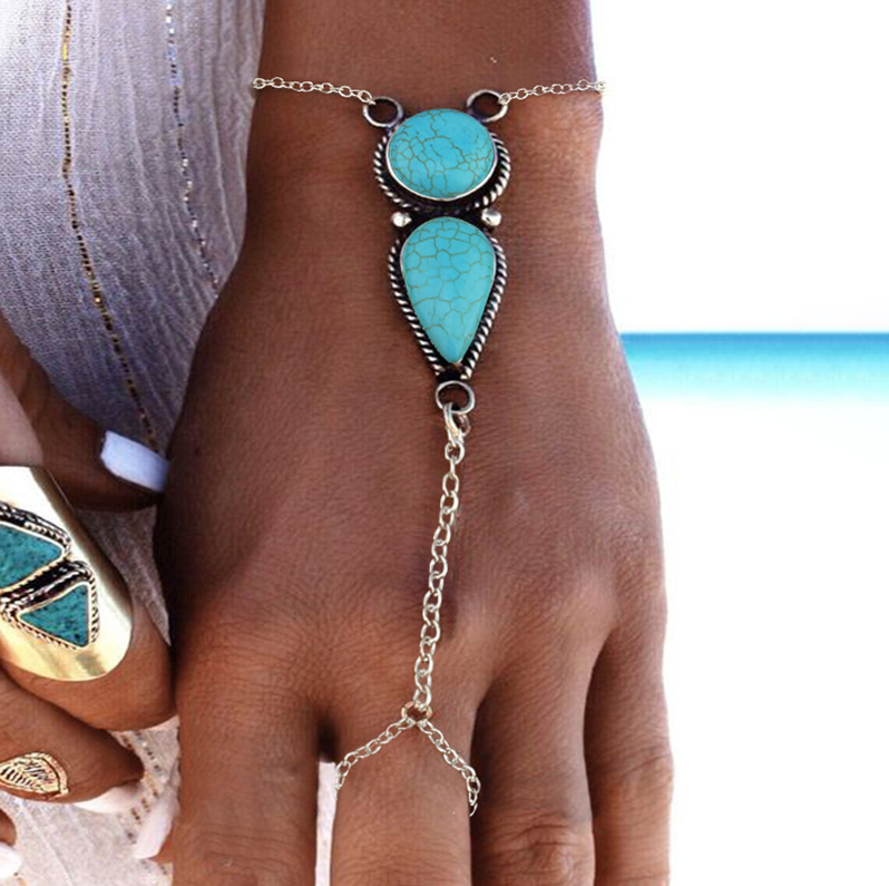 

Bracelet Bohemian Turquoise Finger Bracelet in Lake Blue. Size