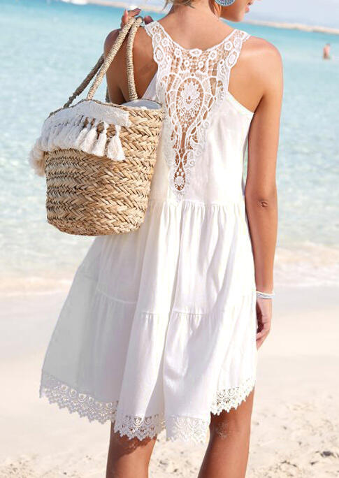 

Mini Dresses Lace Splicing Ruffled Mini Dress in White. Size