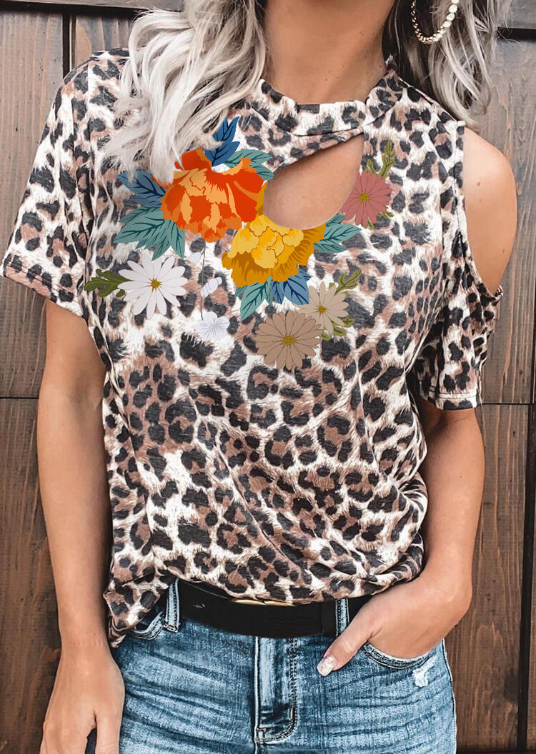 

Blouses Floral Leopard Hollow Out Blouse in Leopard. Size